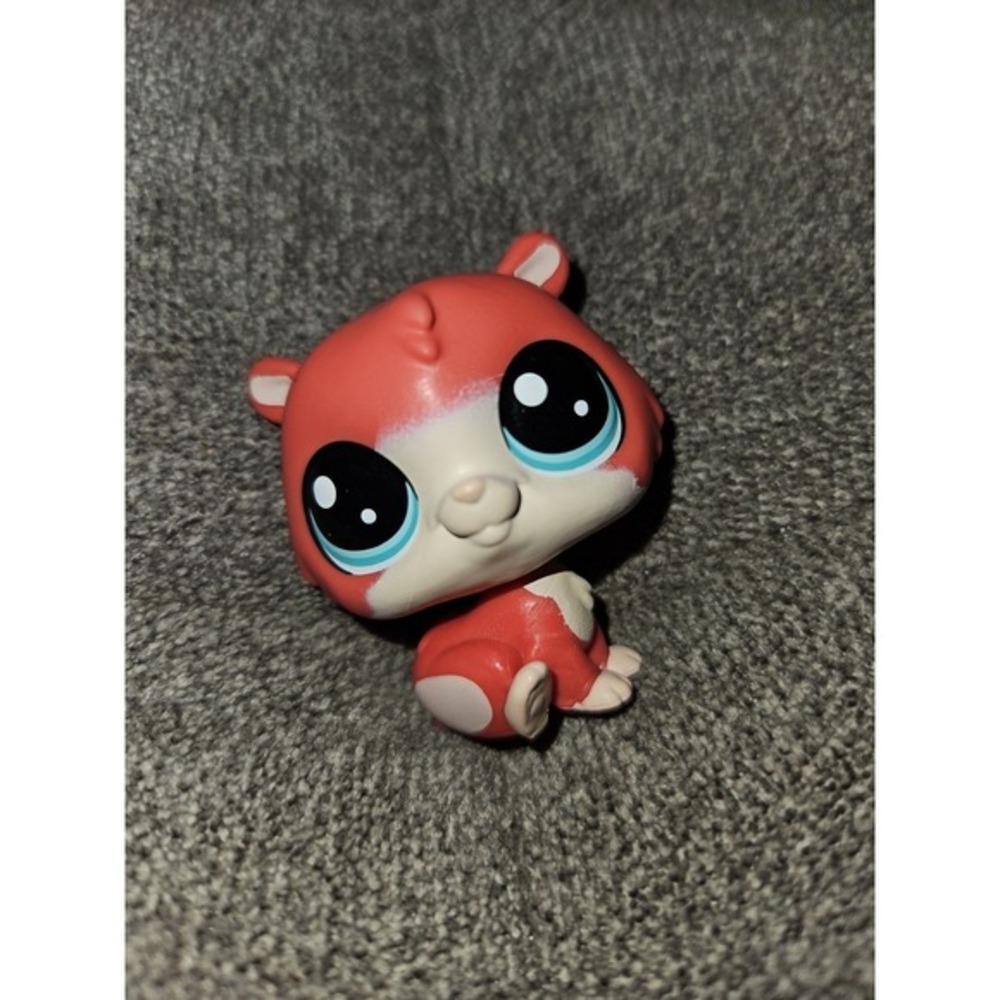 Littlest Pet Shop LPS #2-102‎ Hamster Named Trip Hamston Preowned